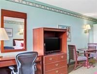 Ramada By Wyndham Hotel 2*
